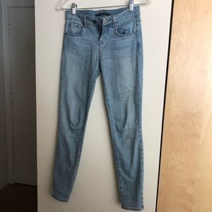 DSTLD MidRise Light Wash Skinny Jeans 25x28